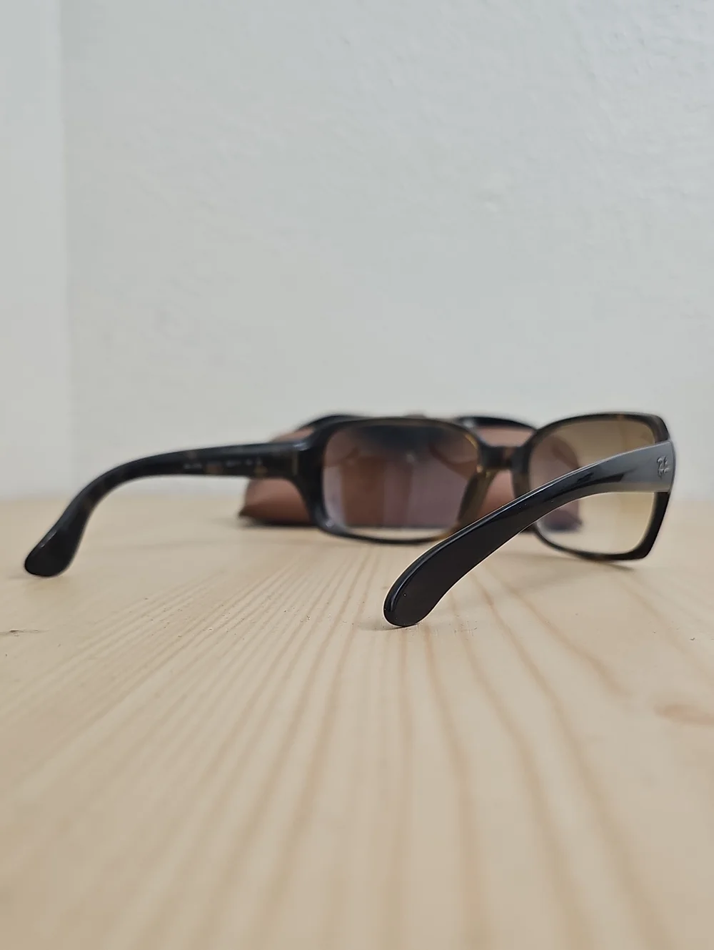 Ray-Ban Women's RB4068 Tortoise Frame Gradient Sunglasses Brown 710/51 60-17